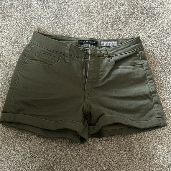 Aeropostale green shorts size 2 - Picture 1 of 4